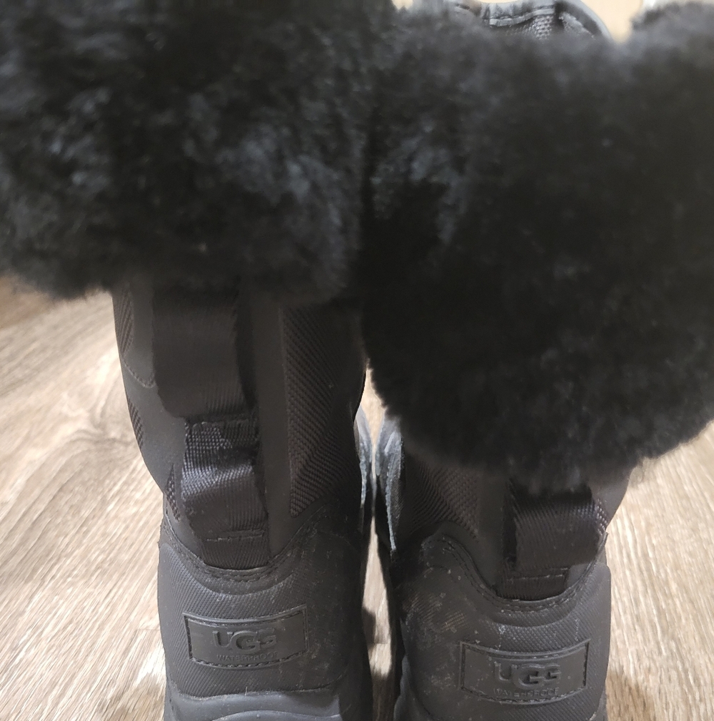 Ugg Tahoe Weather Resistant Winter Snow Boot 8 Black - Picture 4 of 8
